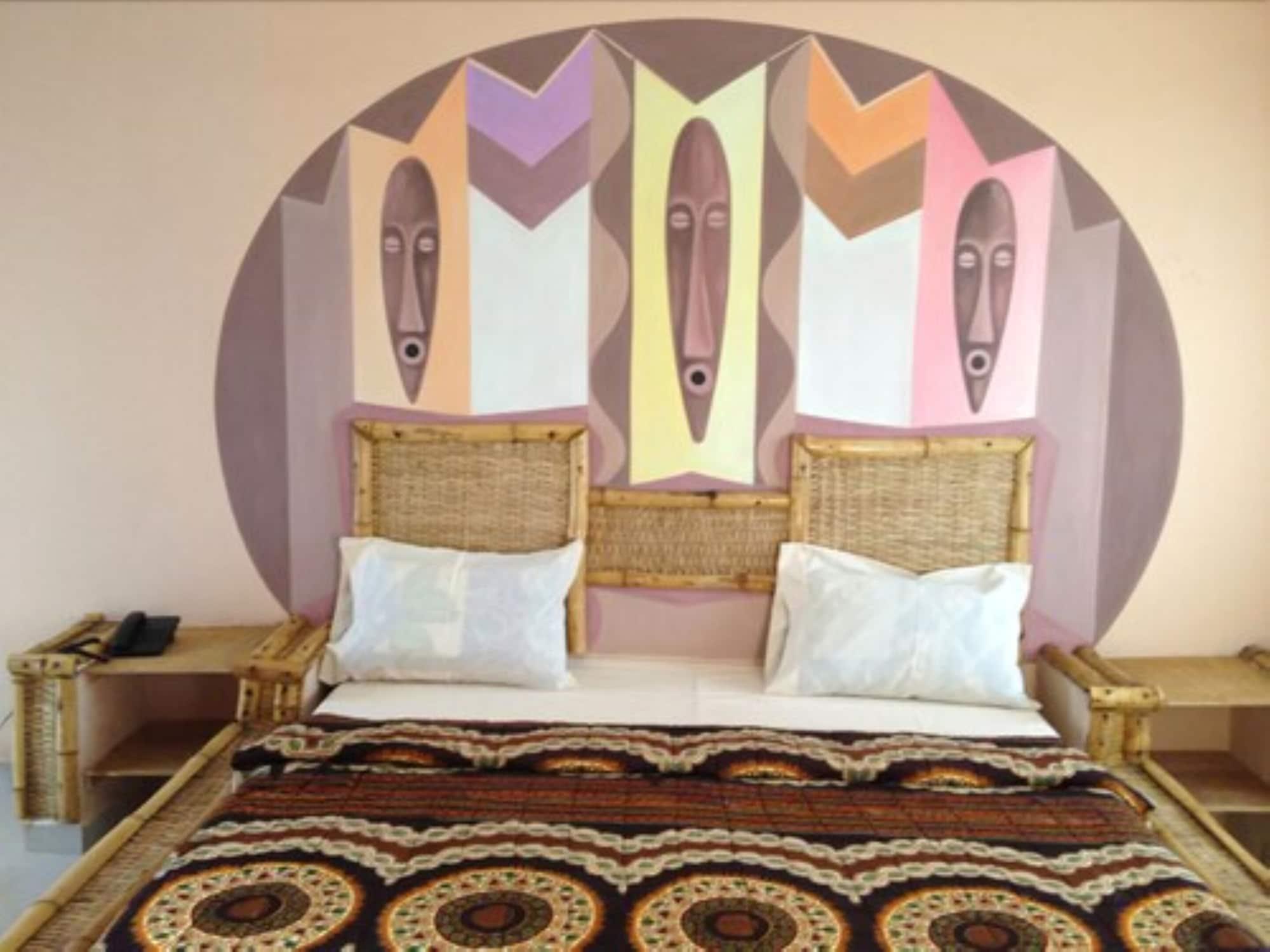 Bamboo Garden Hotel Серекунда Экстерьер фото